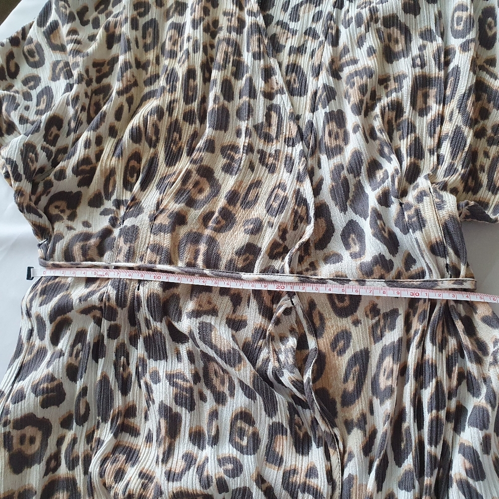 Decjuba Size S Leopard Print Dress - Picture 7 of 8